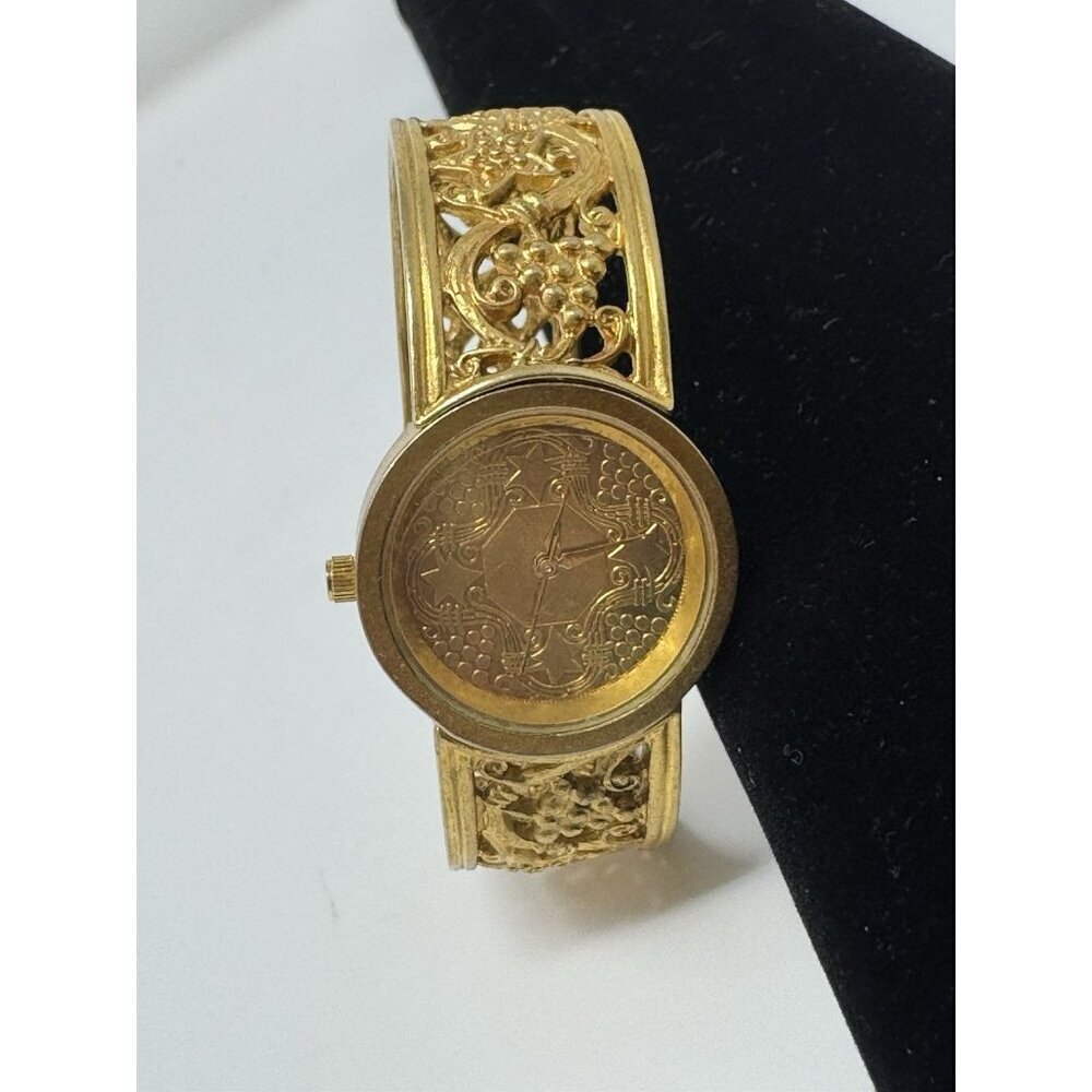 Vtg Metropolitan Museum of Art Gold Tone Byzantine Grapevine Pin/Hinge Bracelet